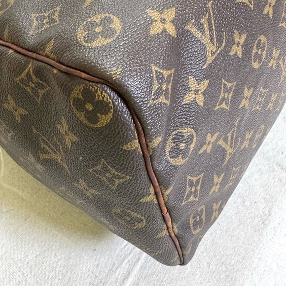 Authentic Louis Vuitton Speedy 35 Vintage Brown and Orange Satchel - Picture 10 of 13